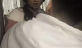 吃瓜的时候男友也在吃瓜,男友与我共享吃瓜时光