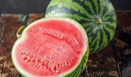 包甜吃瓜,揭秘娱乐圈背后的甜蜜与苦涩