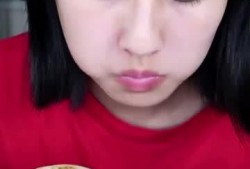 宿舍姐吃瓜,揭秘校园八卦背后的真相