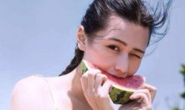 吃瓜女住院,揭秘背后惊人真相