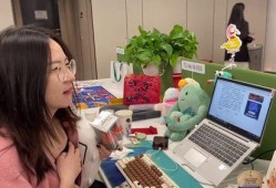 同事吃的瓜图,一场职场八卦盛宴