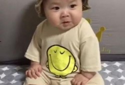 吃瓜表情韩国女孩