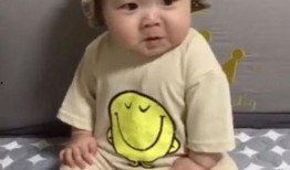 吃瓜表情韩国女孩