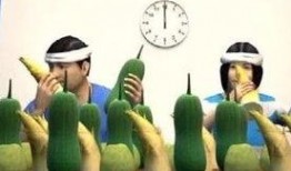 山东济宁夫妻吃瓜,甜蜜生活里的欢乐瞬间