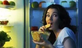 女官吃瓜事情,女官吃瓜事件背后的宫廷风云