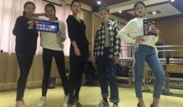 艺考失误吃瓜视频,一场网络围观下的青春挫折