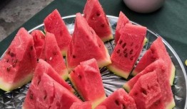 宁夏吃瓜的视频,吃瓜视频带你领略瓜果飘香