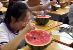 教室吃瓜视频南京