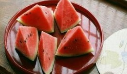 吃瓜组成胖吗,吃瓜也能变胖？揭秘日常饮食中的“隐形热量”