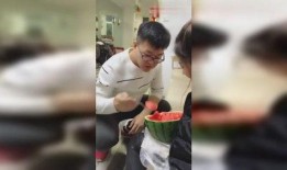 建鹏吃瓜现场视频,一幕幕爆笑瞬间，带你领略网络红人的魅力