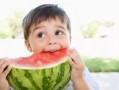 吃瓜以后嘴肿了,警惕夏日饮食陷阱