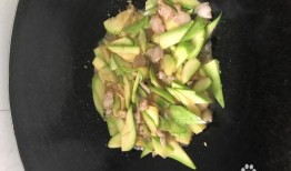 云南卫视吃瓜,吃瓜群众的狂欢盛宴