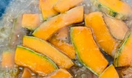 吃中药可以吃茄瓜吗