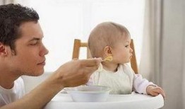 外国新生儿吃瓜视频,外国新生儿首次尝瓜萌态瞬间