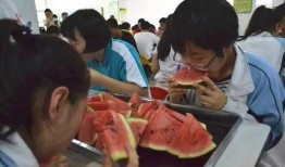 郎溪吃瓜哥捐钱,助力公益彰显人间大爱