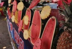 群众吃瓜节视频