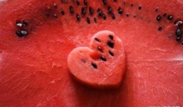 四个月胎盘吃瓜,孕育生命的奇妙旅程