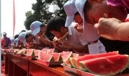 儿童吃瓜趣味活动,儿童欢乐吃瓜大赛