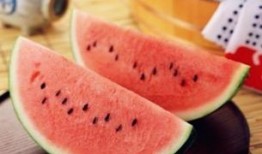 民间粮仓吃瓜,吃瓜趣事多