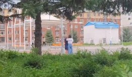 吃瓜群众蓝朋友