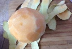 小宝宝吃哈密瓜酸奶,宝宝营养新选择，美味与健康同行