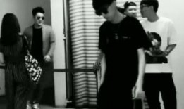 吃瓜路人德云社,笑谈间，传承经典